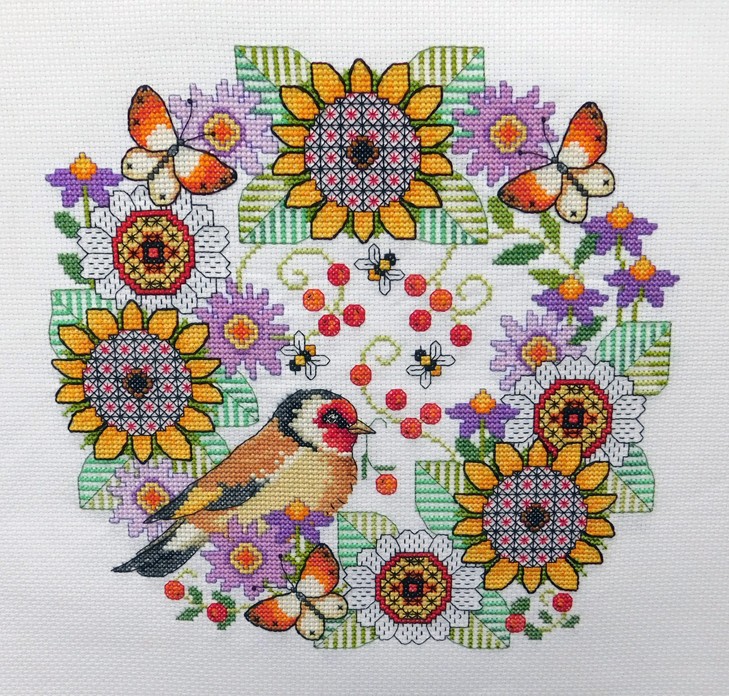 LJT338 Blackwork flowers with Goldfinch illustration 5176